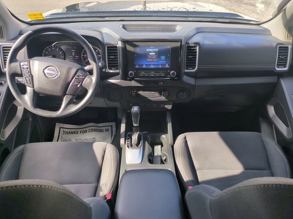 Used 2023 Nissan Frontier SV image 14