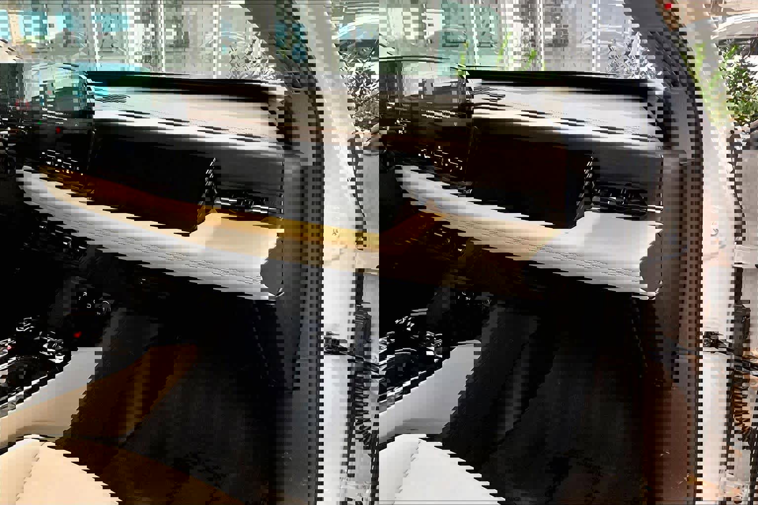 Certified 2025 Audi A6 e-tron Premium w/ Ultra Package image 19