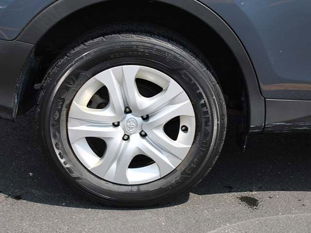 Used 2014 Toyota RAV4 LE AWD/4WD image 8