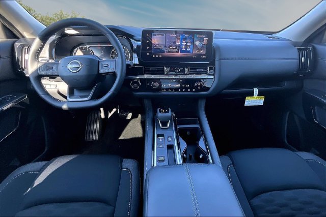 New 2026 Nissan Pathfinder SV w/ Cargo Package FWD image 5