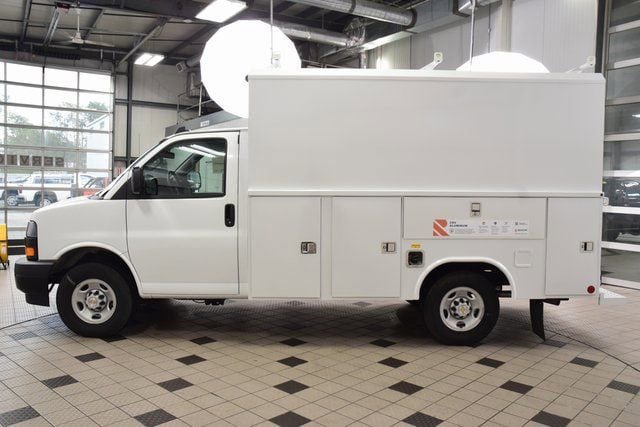 New 2025 Chevrolet Express 3500 w/ Power Convenience Package RWD image 3