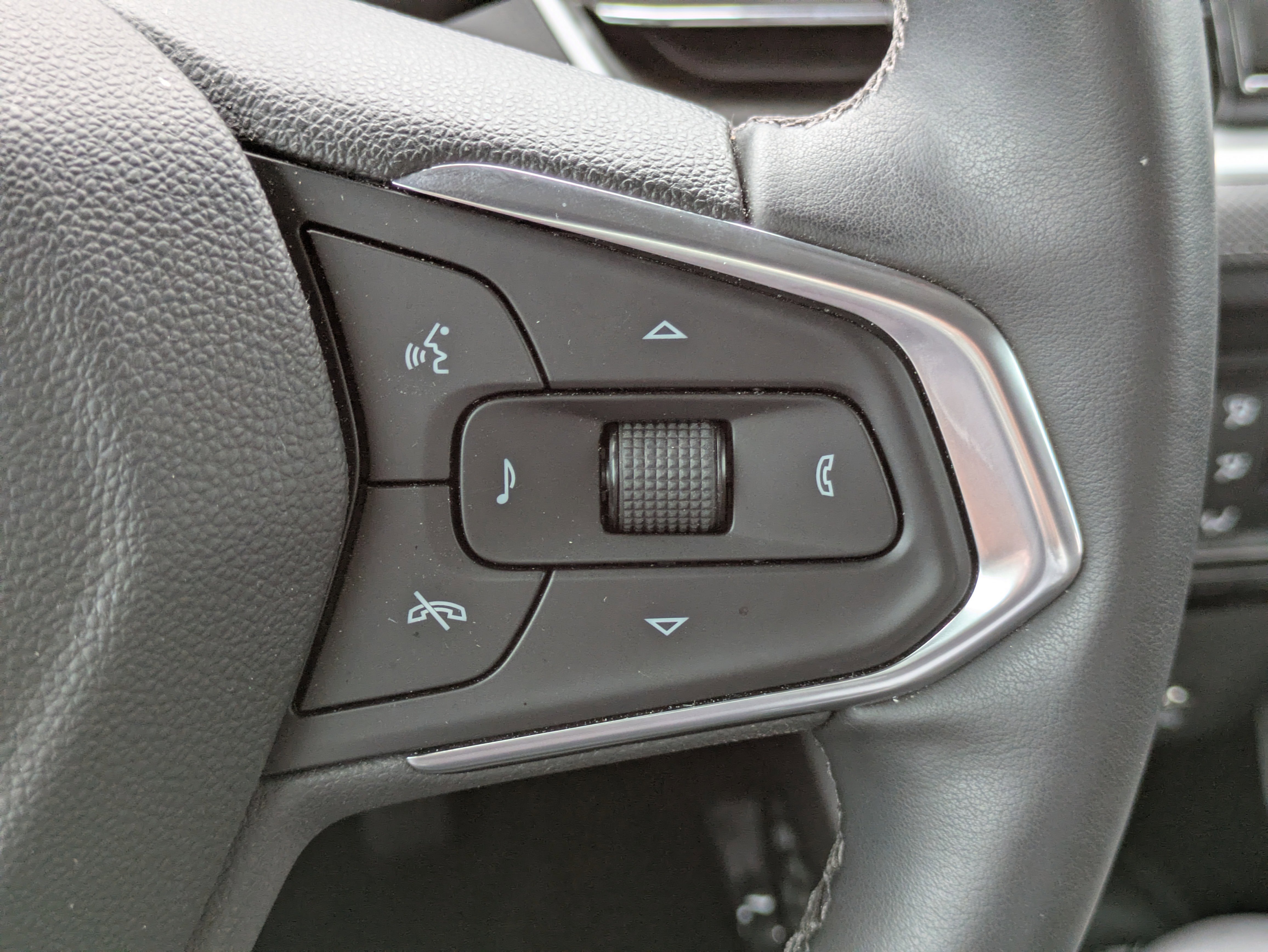 Used 2024 Chevrolet TrailBlazer LT w/ Convenience Package image 17