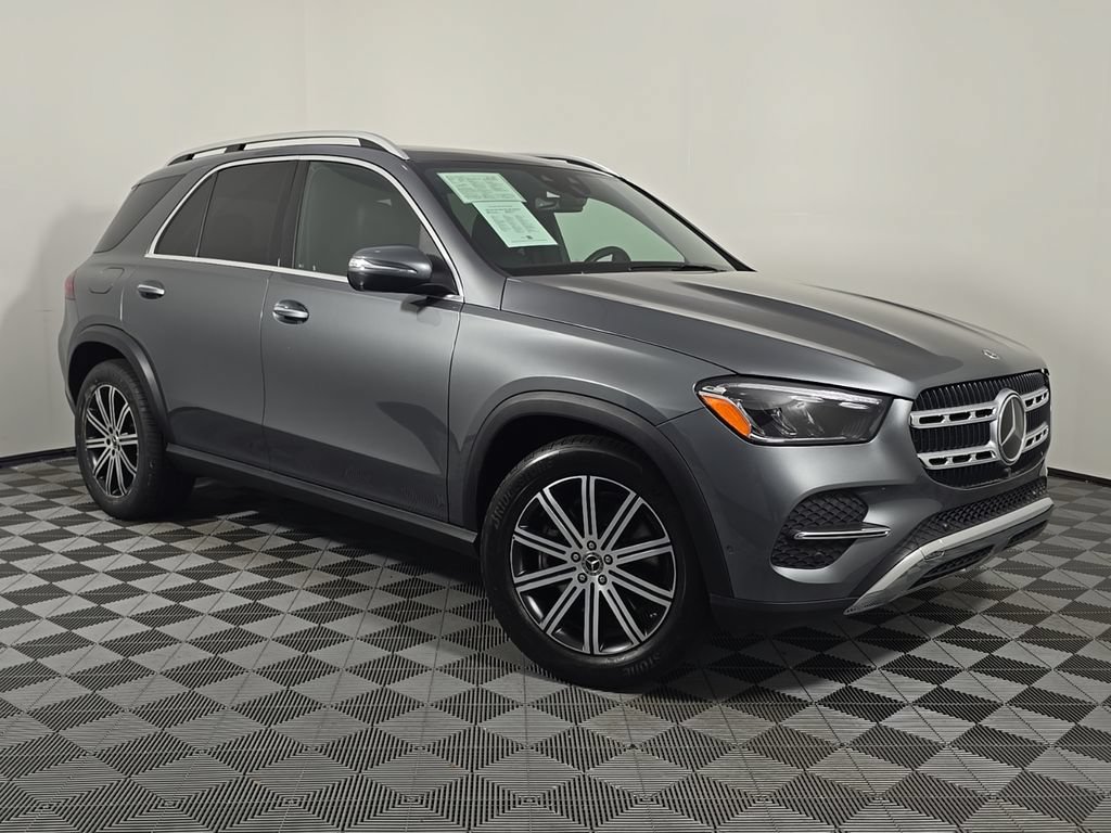 Certified 2025 Mercedes-Benz GLE 450e 4MATIC w/ Driver Assistance Package image 9