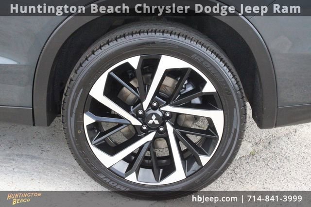 Used 2024 Mitsubishi Outlander SE image 8