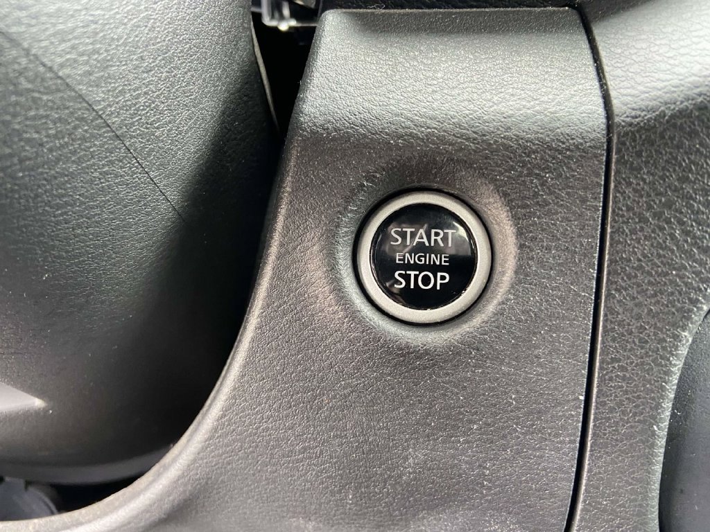 Used 2024 Nissan Frontier SV w/ Technology Package AWD/4WD image 25