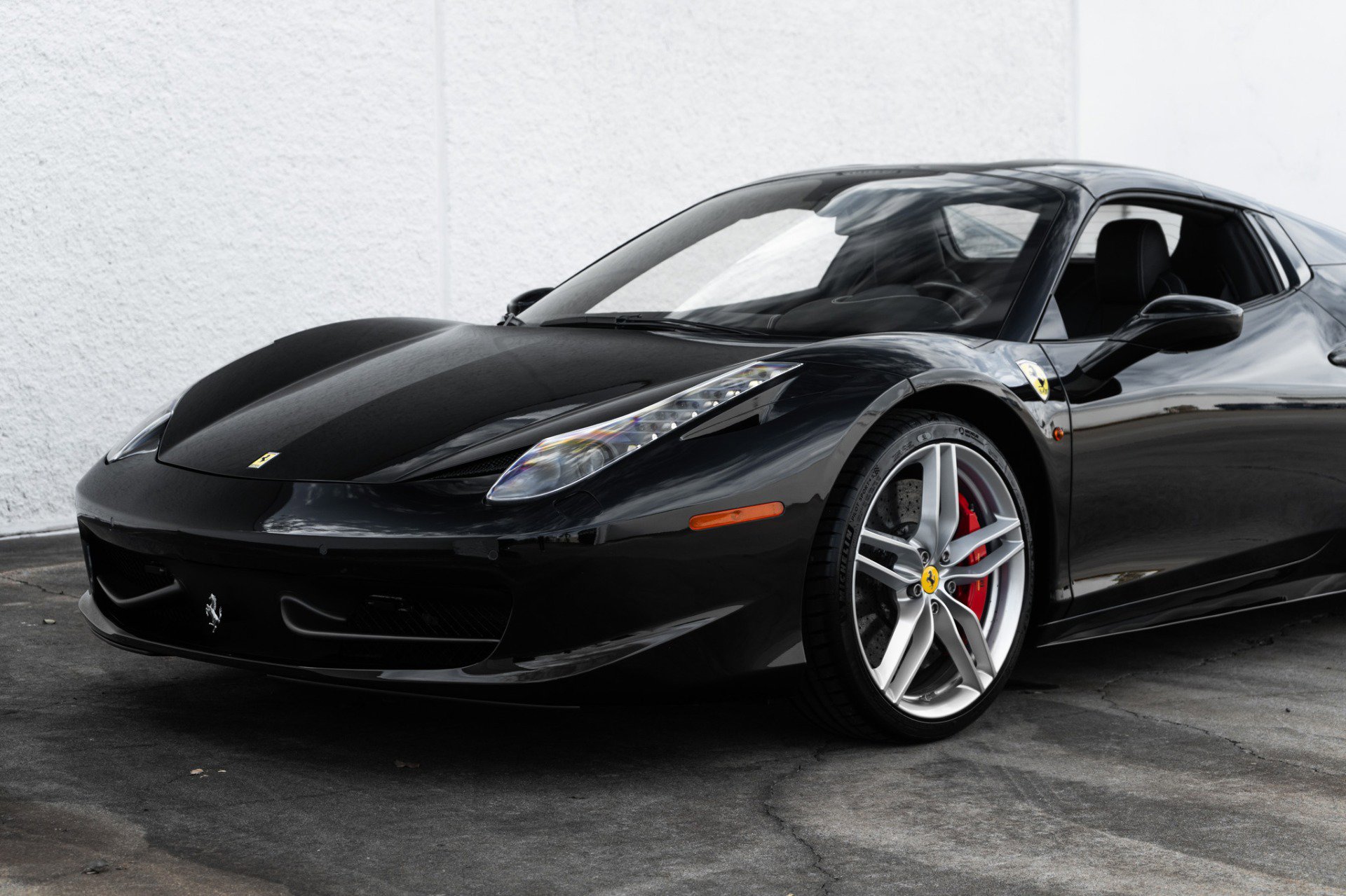 Used 2013 Ferrari 458 Spider image 30