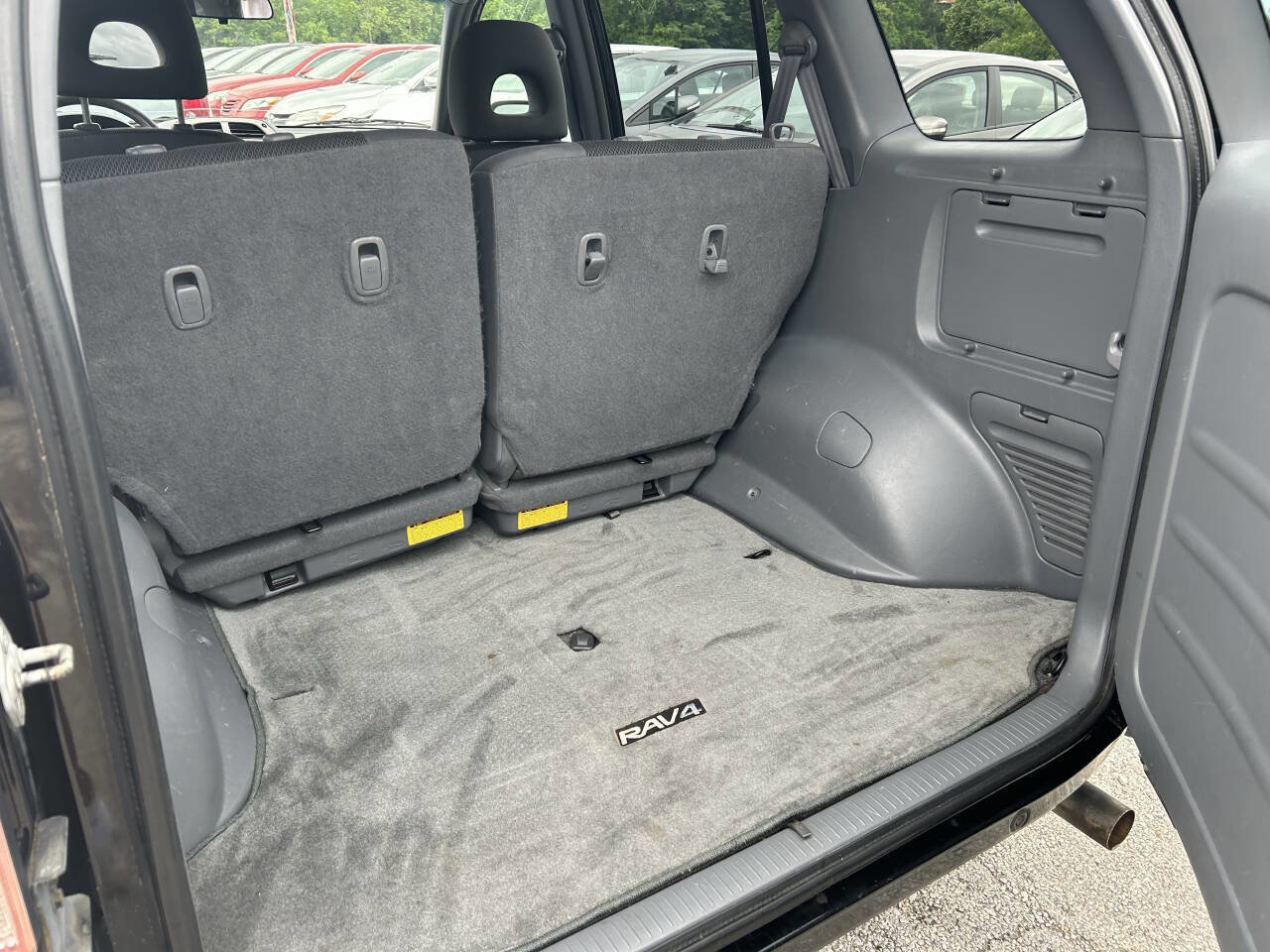 Used 2003 Toyota RAV4 2WD image 12