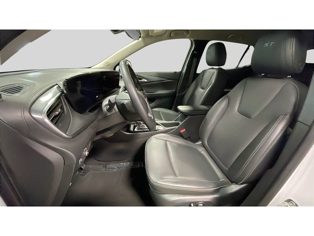 Used 2024 Buick Encore GX Sport Touring w/ Comfort Package image 12