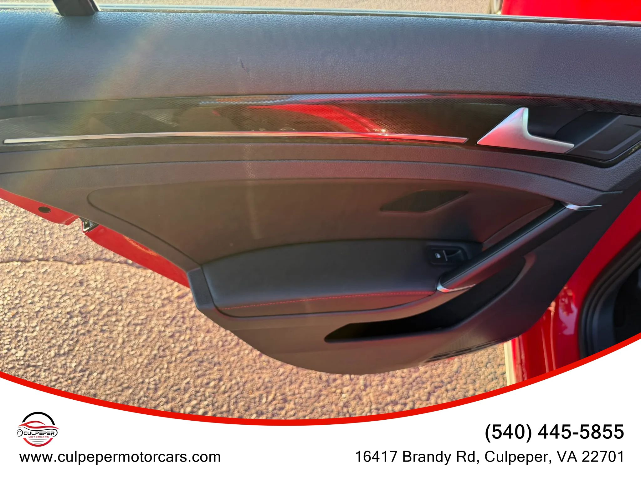 Used 2016 Volkswagen GTI SE w/ Lighting Package (SEL) FWD image 11