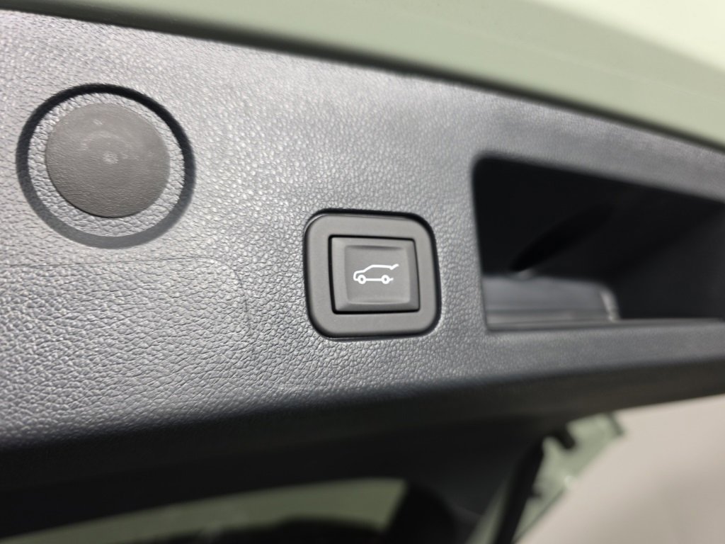 New 2026 Chevrolet Equinox LT w/ Convenience Package II image 33