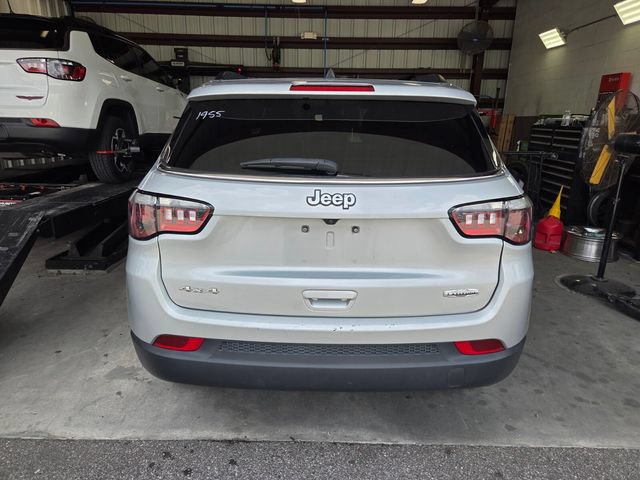 Used 2024 Jeep Compass Latitude AWD/4WD image 6