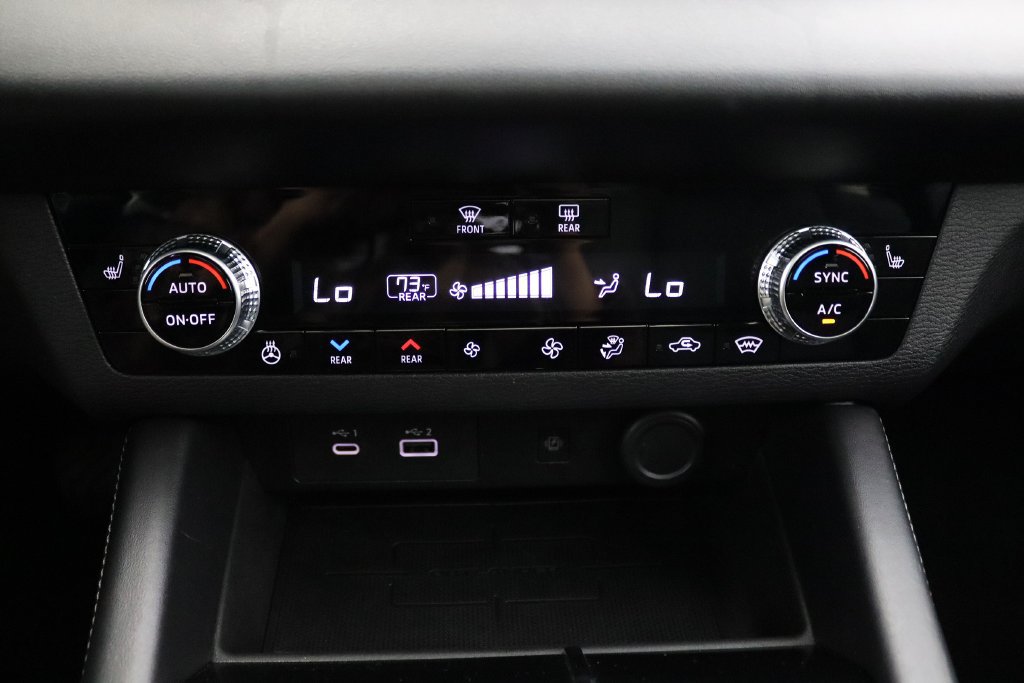 Used 2025 Mitsubishi Outlander SEL Black Edition AWD/4WD image 29
