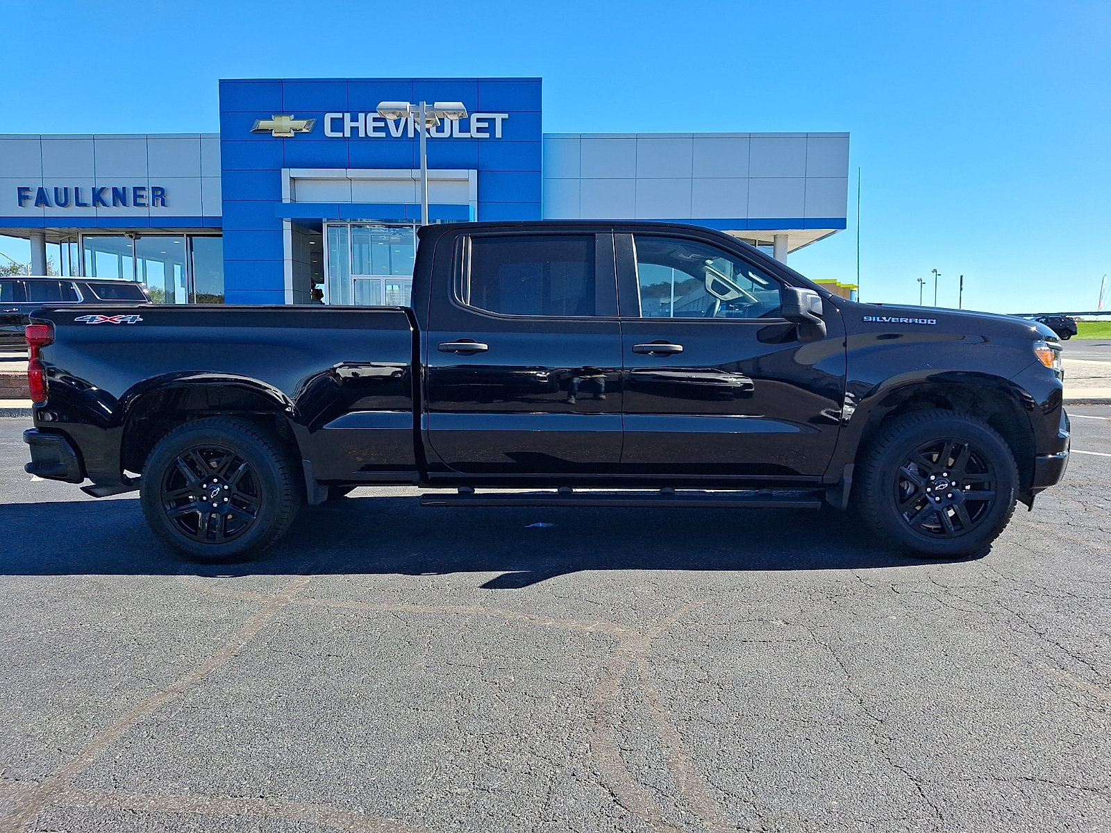 Used 2024 Chevrolet Silverado 1500 Custom AWD/4WD image 7