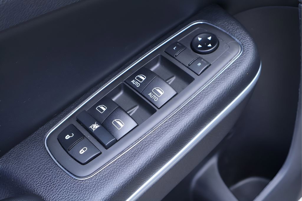 Used 2021 Chrysler 300 S w/ S Model Appearance Package image 13