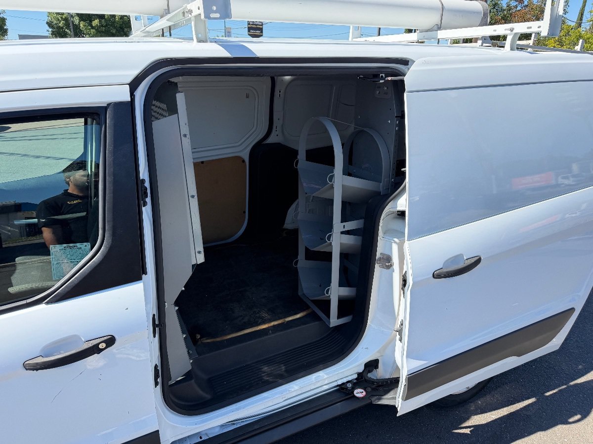 Used 2018 Ford Transit Connect XLT FWD image 13
