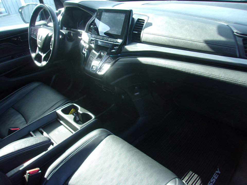 Used 2022 Honda Odyssey Elite image 12