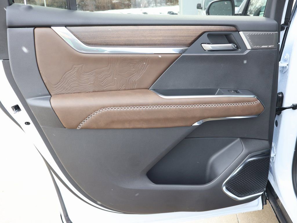 New 2026 GMC Acadia Denali Ultimate w/ LPO, Floor Liner Package image 26