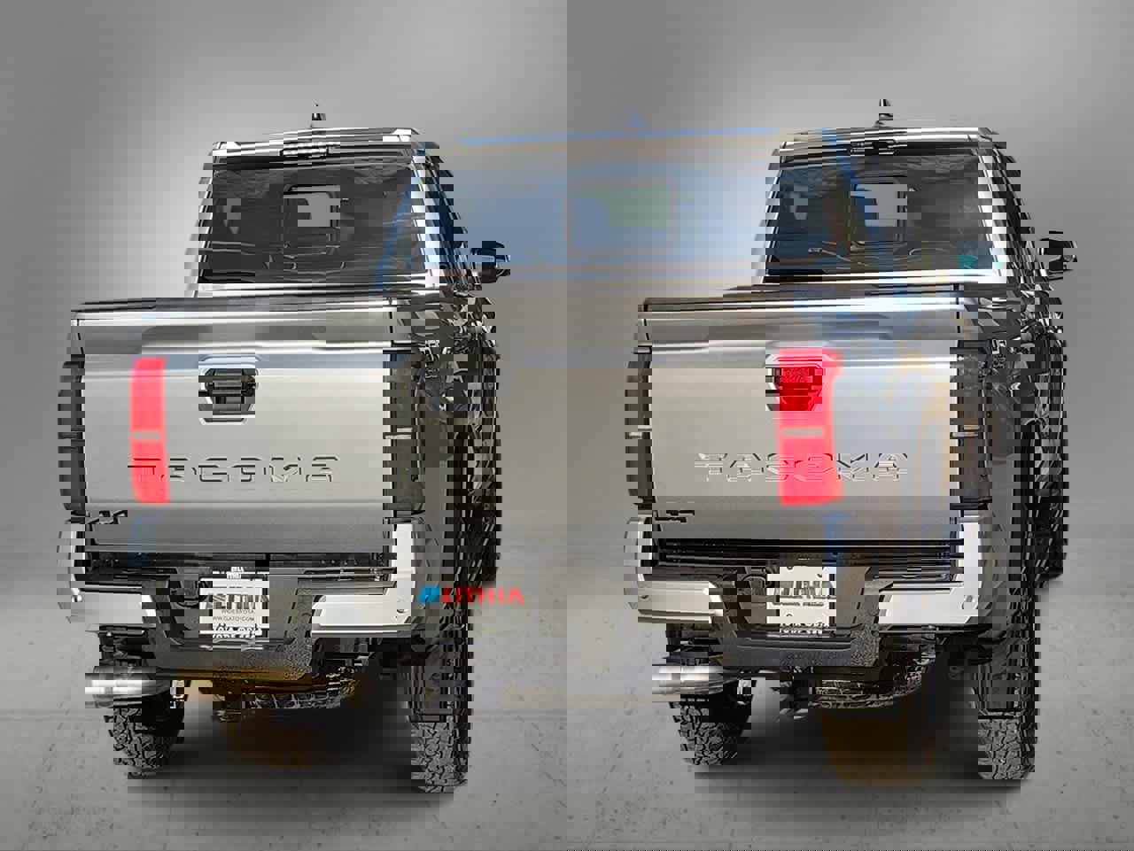 Used 2024 Toyota Tacoma TRD Off-Road image 7