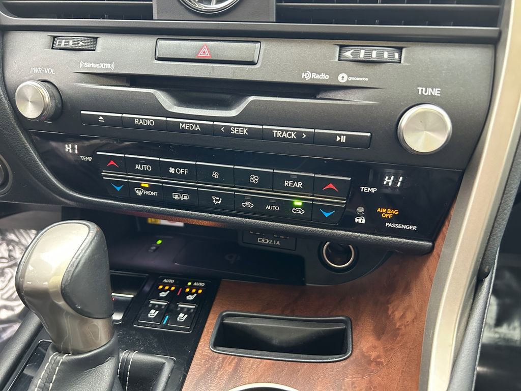 Used 2022 Lexus RX 350L Premium w/ Premium Package AWD/4WD image 36