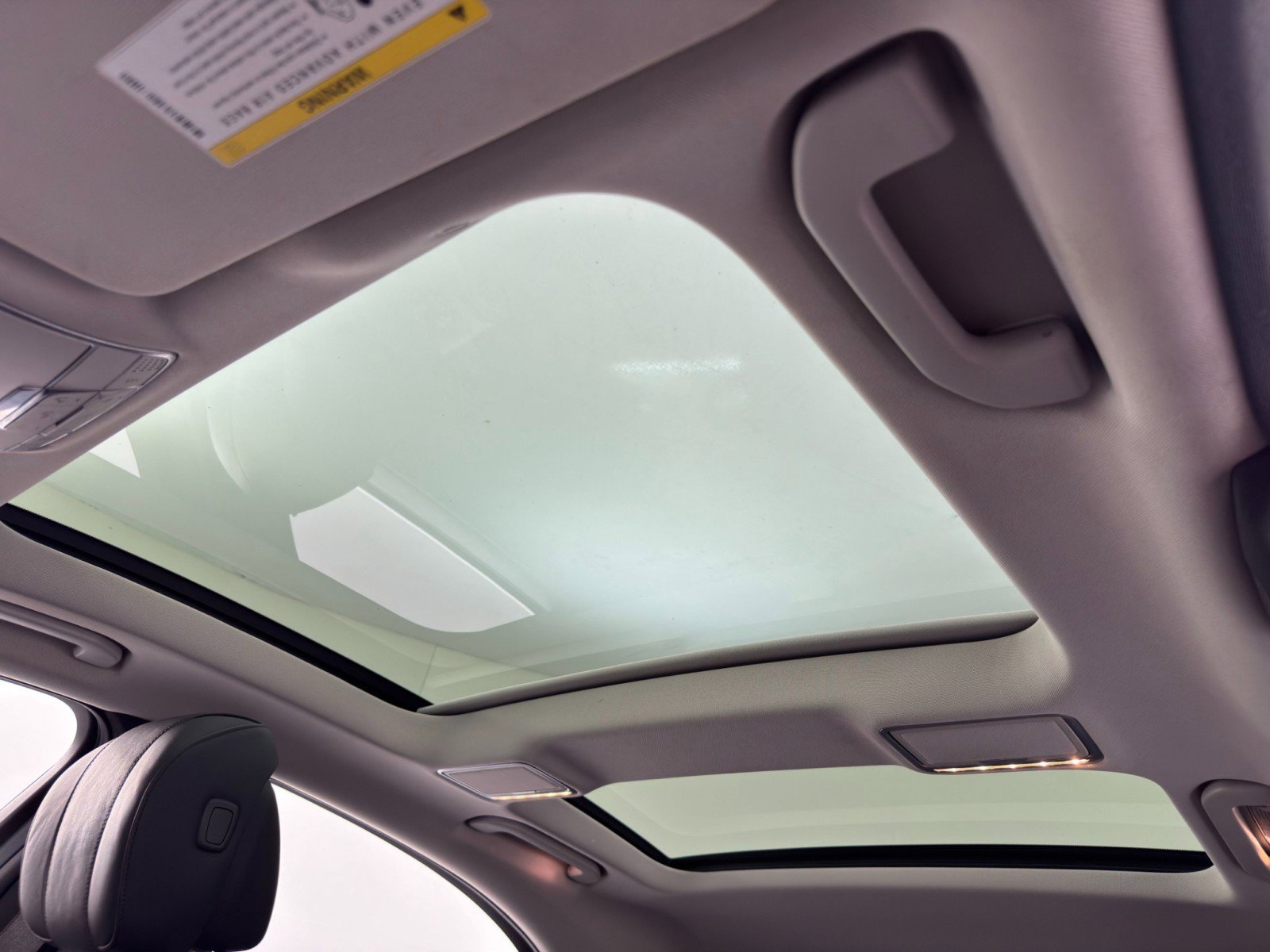 Used 2018 Mercedes-Benz S 560 Sedan image 11