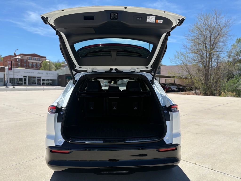 New 2026 Toyota Crown Signia AWD/4WD image 8