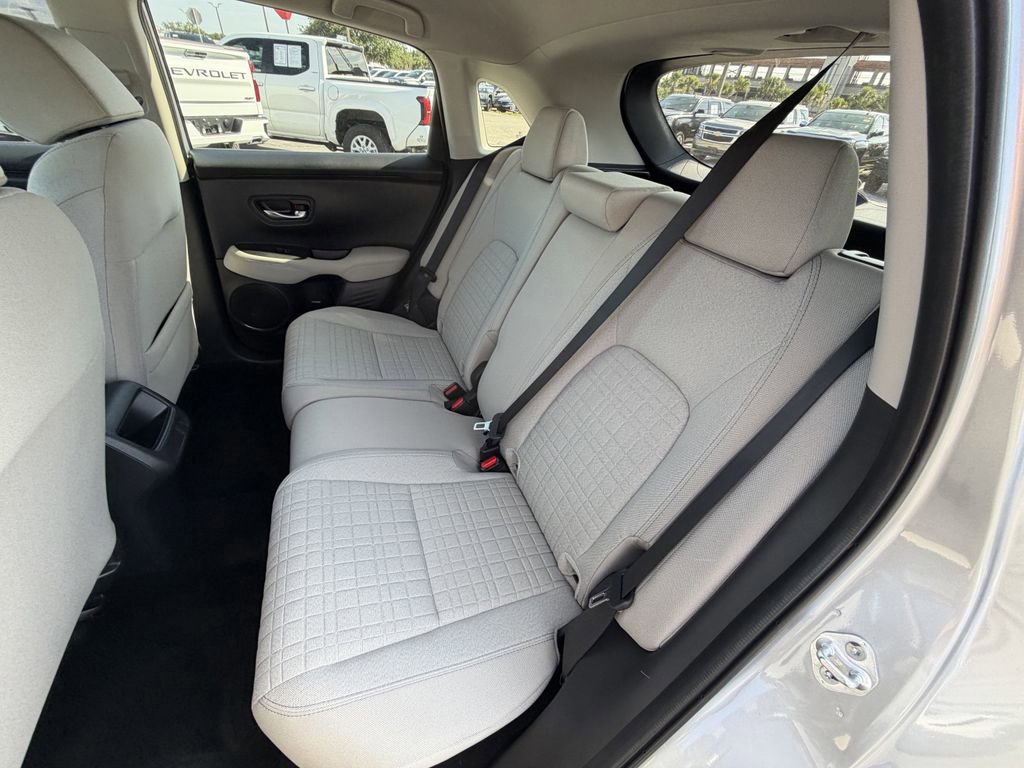 Used 2026 Honda HR-V LX image 17