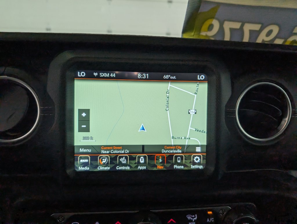 Used 2023 Jeep Wrangler Unlimited Sahara w/ Cold Weather Group AWD/4WD image 19
