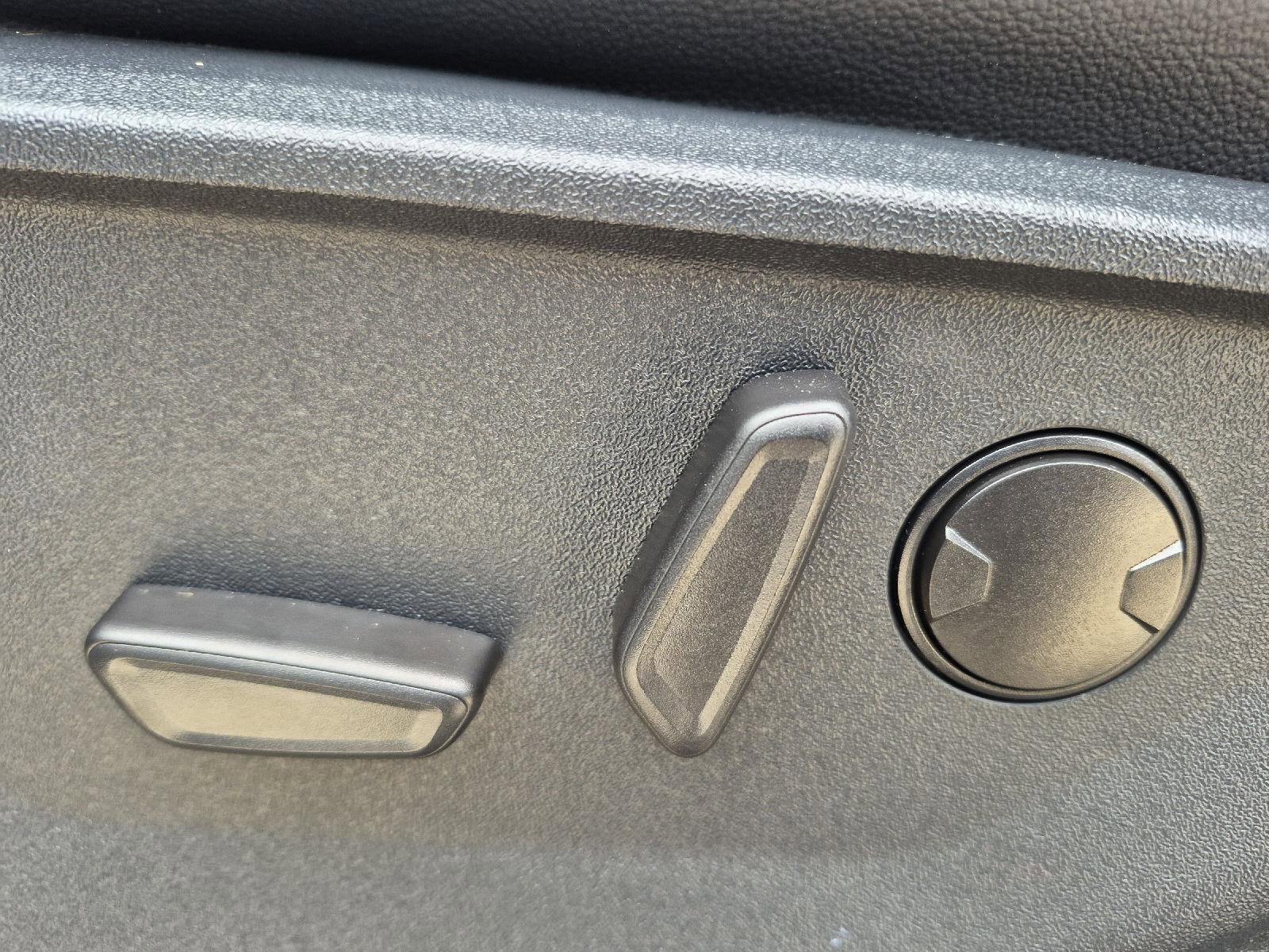 New 2025 Ford F150 Lariat w/ Equipment Group 501A Mid image 12