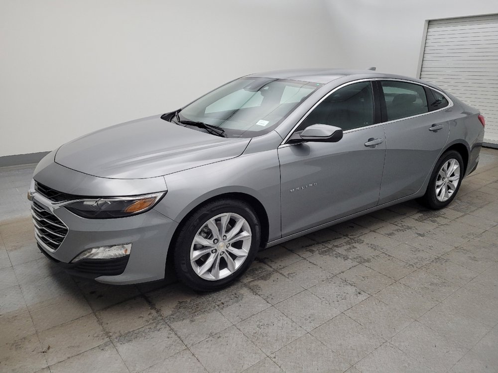 Used 2023 Chevrolet Malibu LT image 2