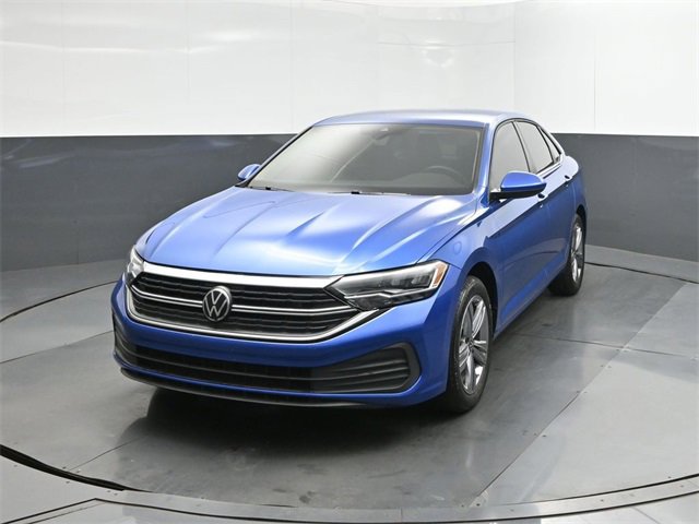 Certified 2022 Volkswagen Jetta SE image 30