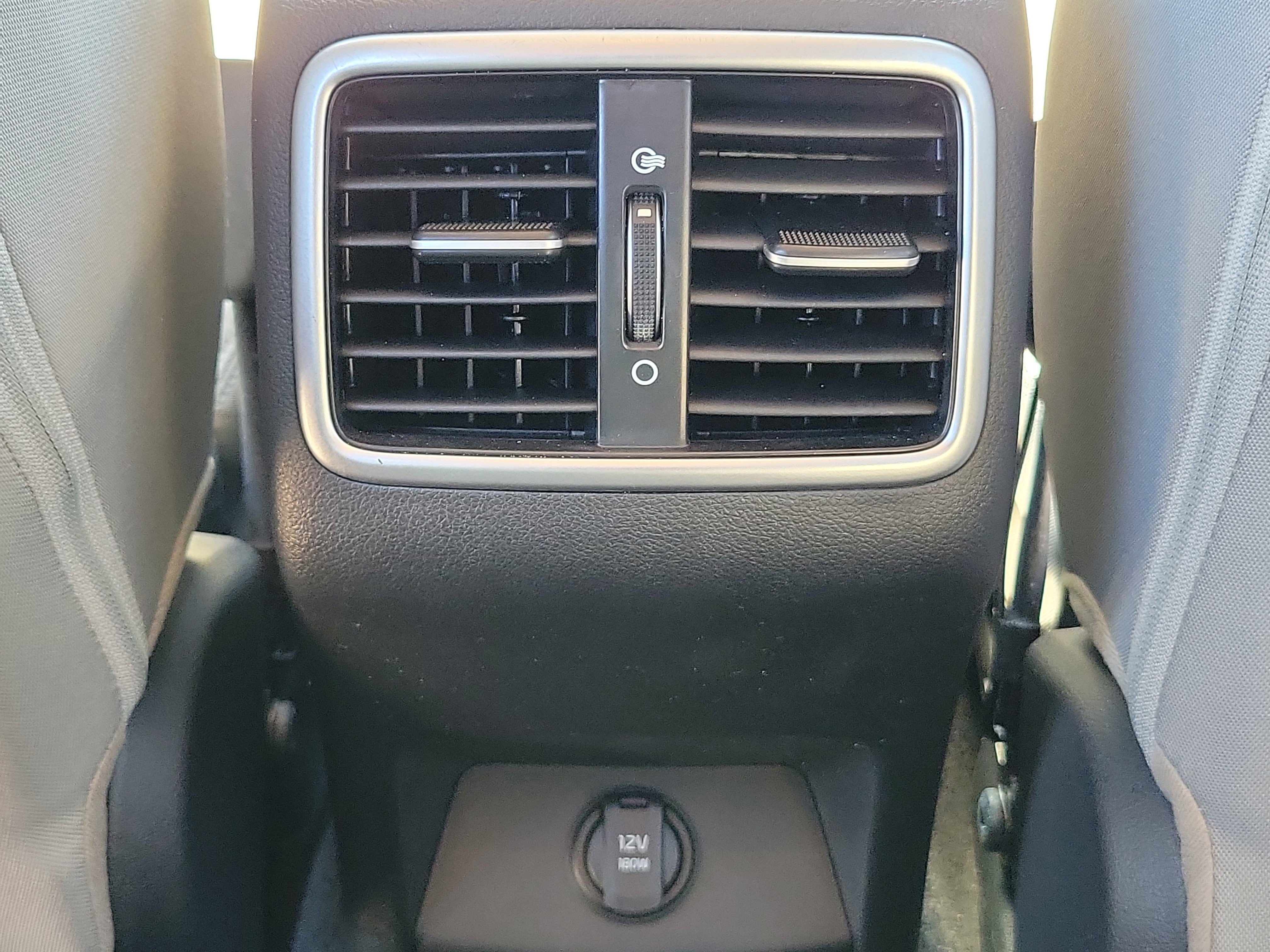 Used 2020 Kia Sportage LX image 19