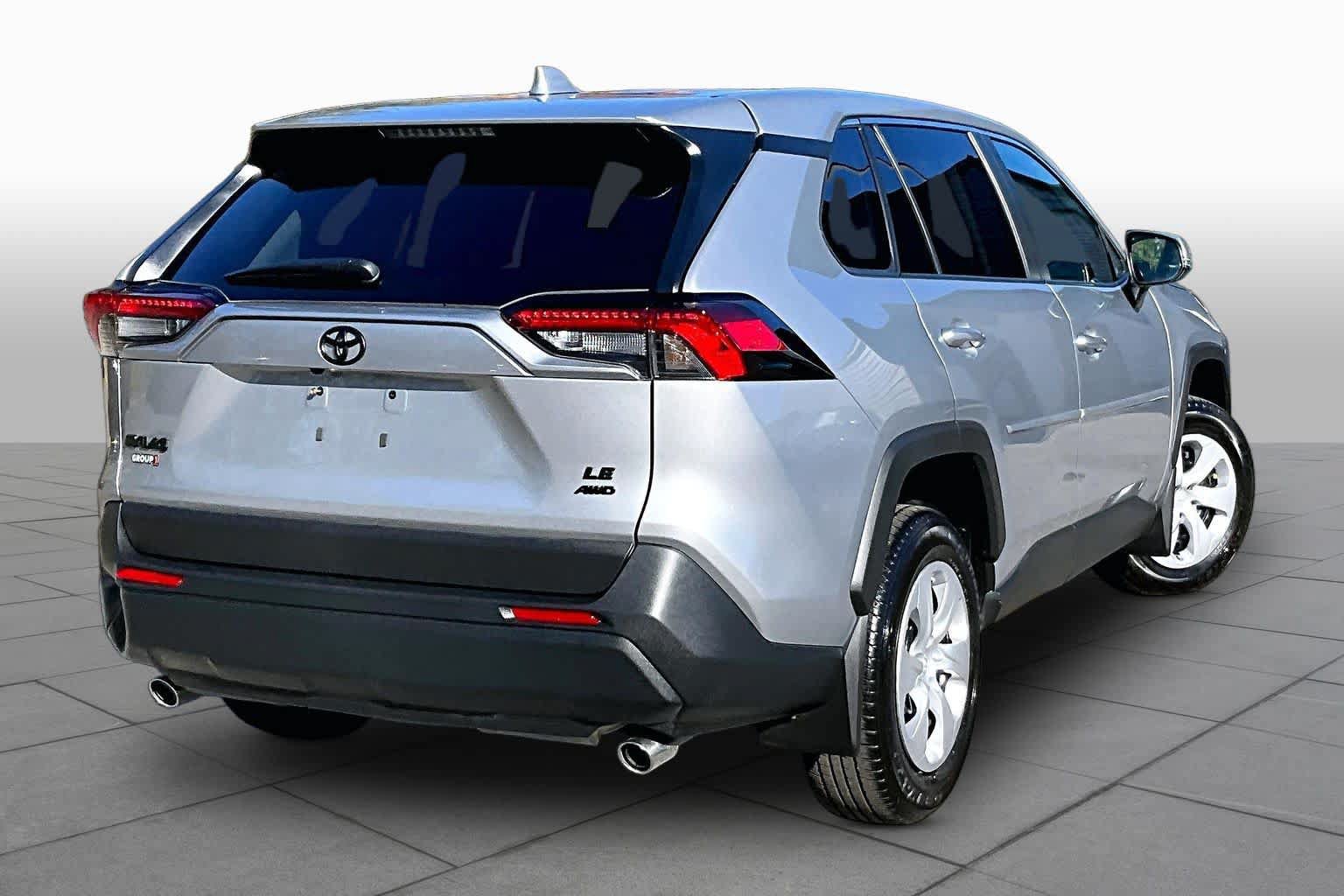 Certified 2025 Toyota RAV4 LE AWD/4WD image 13
