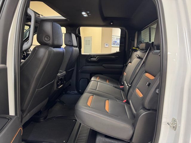 Used 2025 GMC Sierra 1500 AT4 w/ AT4 Premium Package AWD/4WD image 24