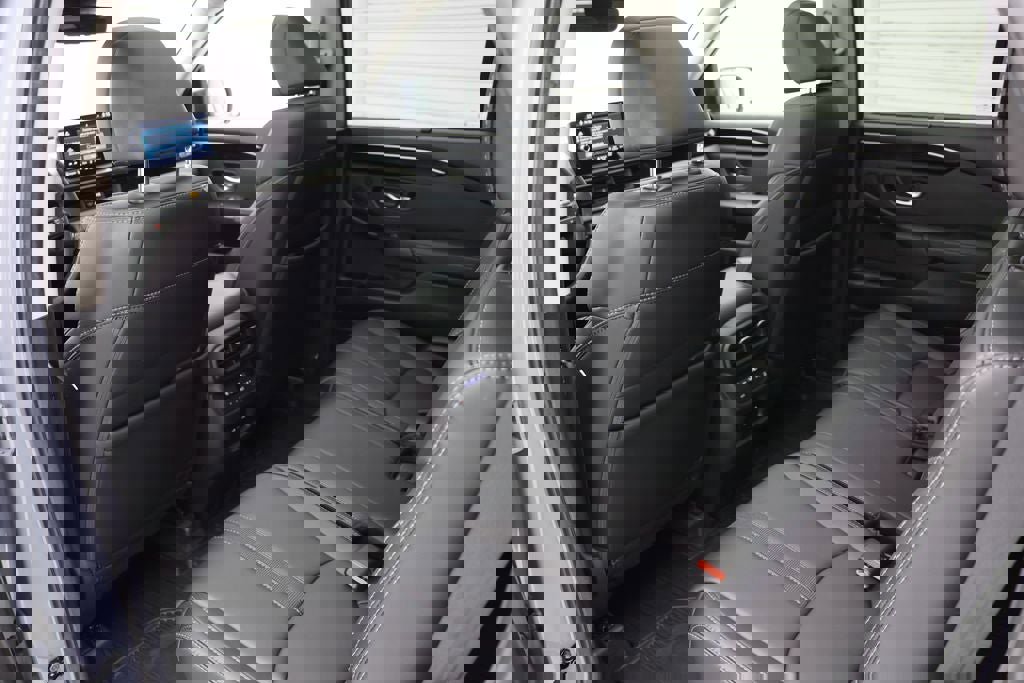 Used 2025 Honda Pilot Touring image 10