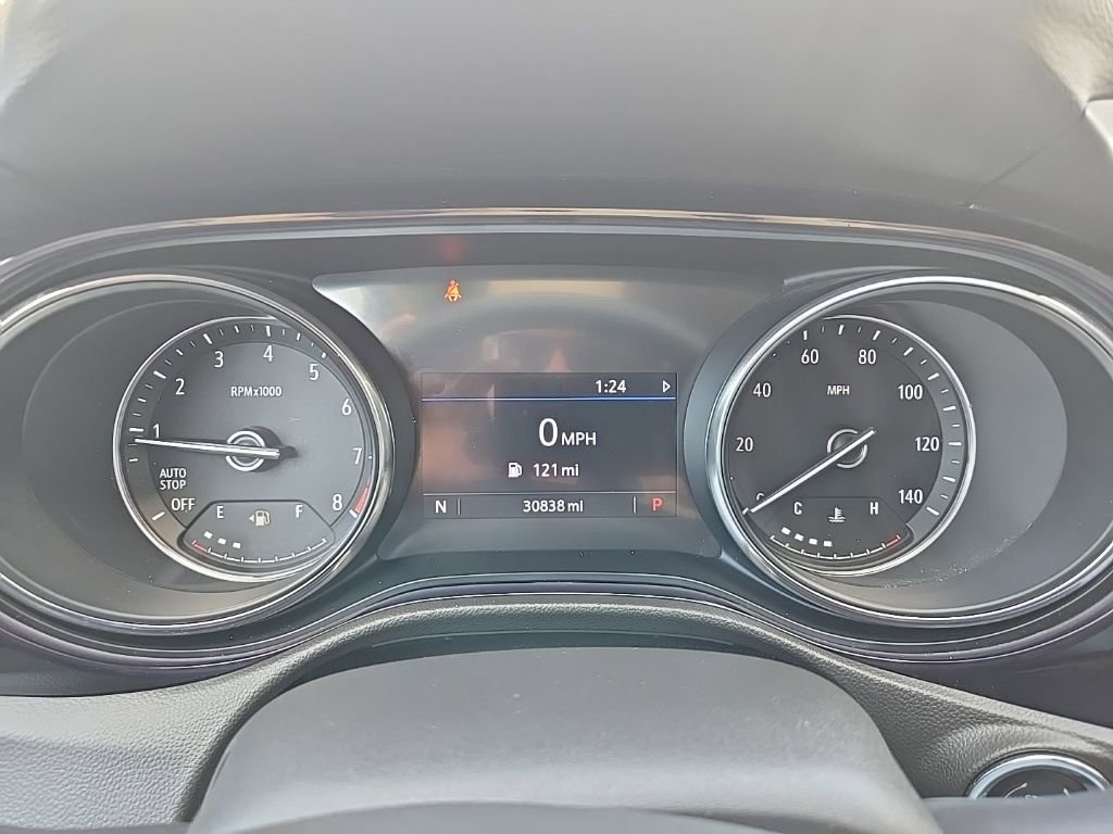 Used 2023 Buick Encore GX Essence w/ Experience Buick Package FWD image 38