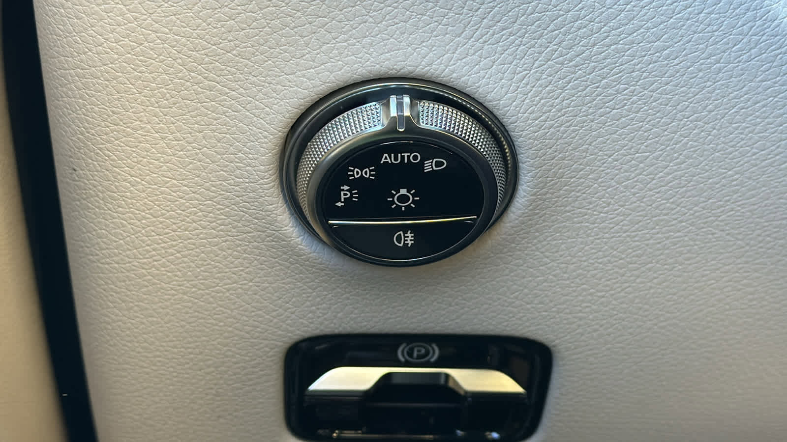 New 2026 Mercedes-Benz GLC 300 4MATIC image 18