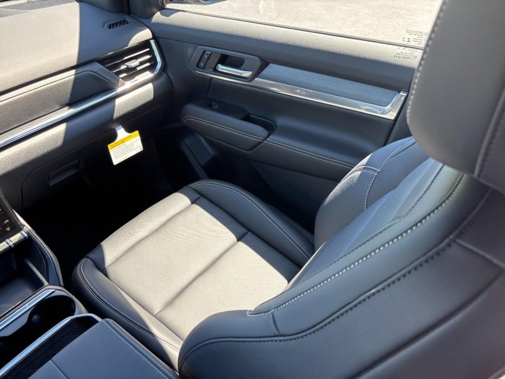 New 2026 GMC Terrain Elevation w/ Elevation Premium Package FWD image 9
