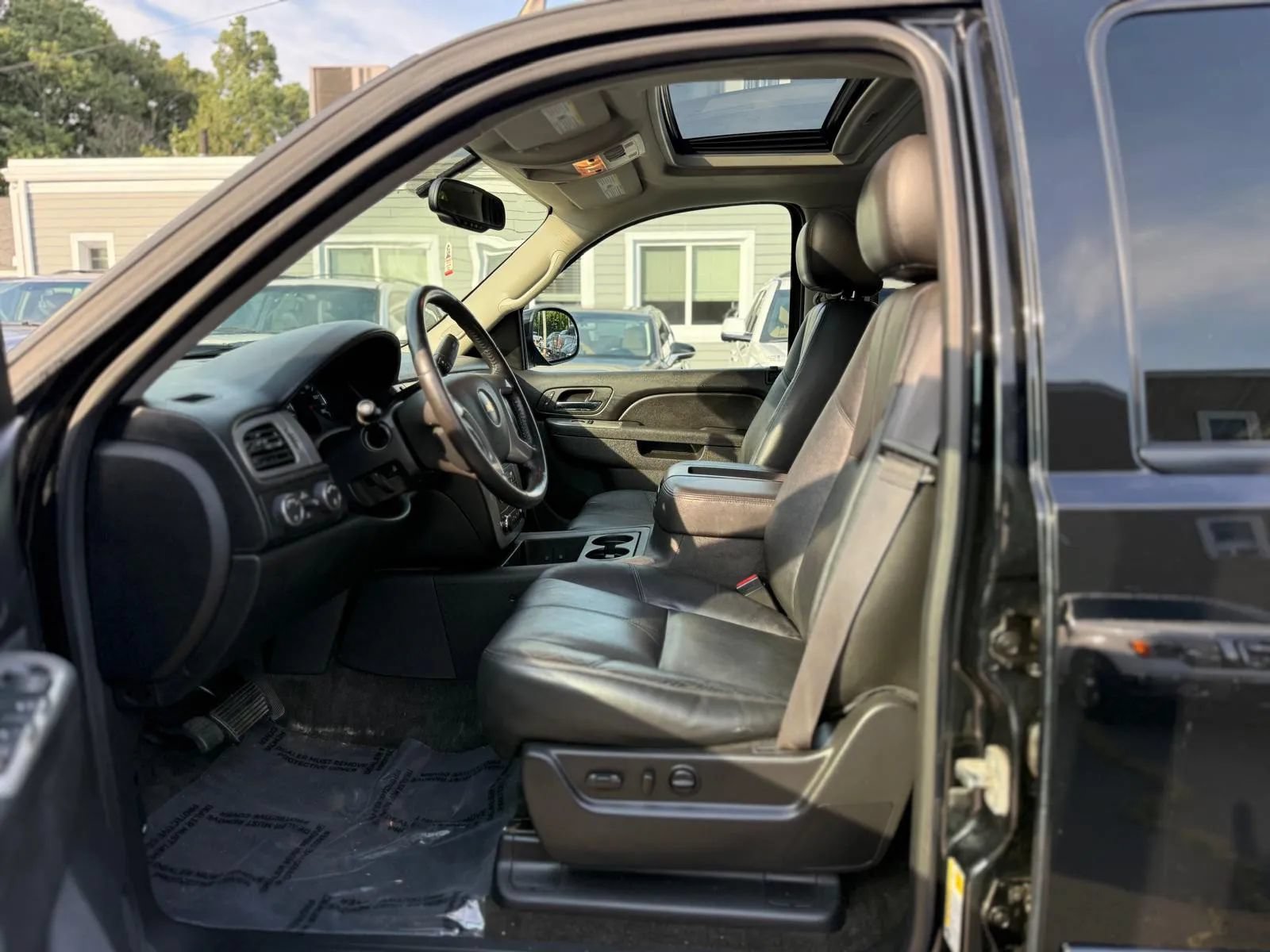 Used 2013 Chevrolet Tahoe LT w/ Suspension Package, Off-Road AWD/4WD image 6