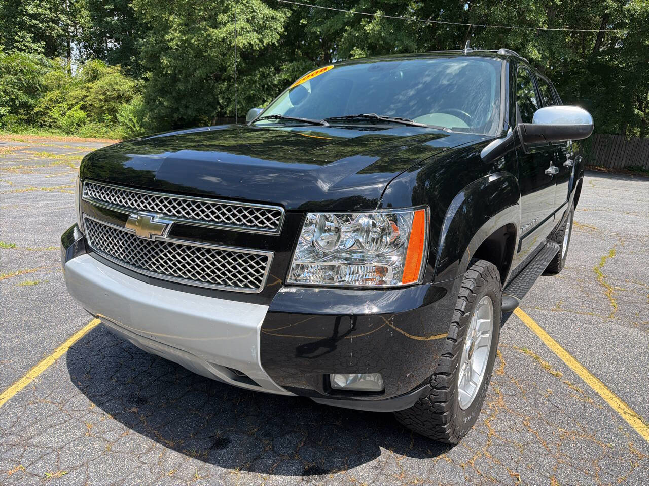 Used 2008 Chevrolet Avalanche LT RWD image 1