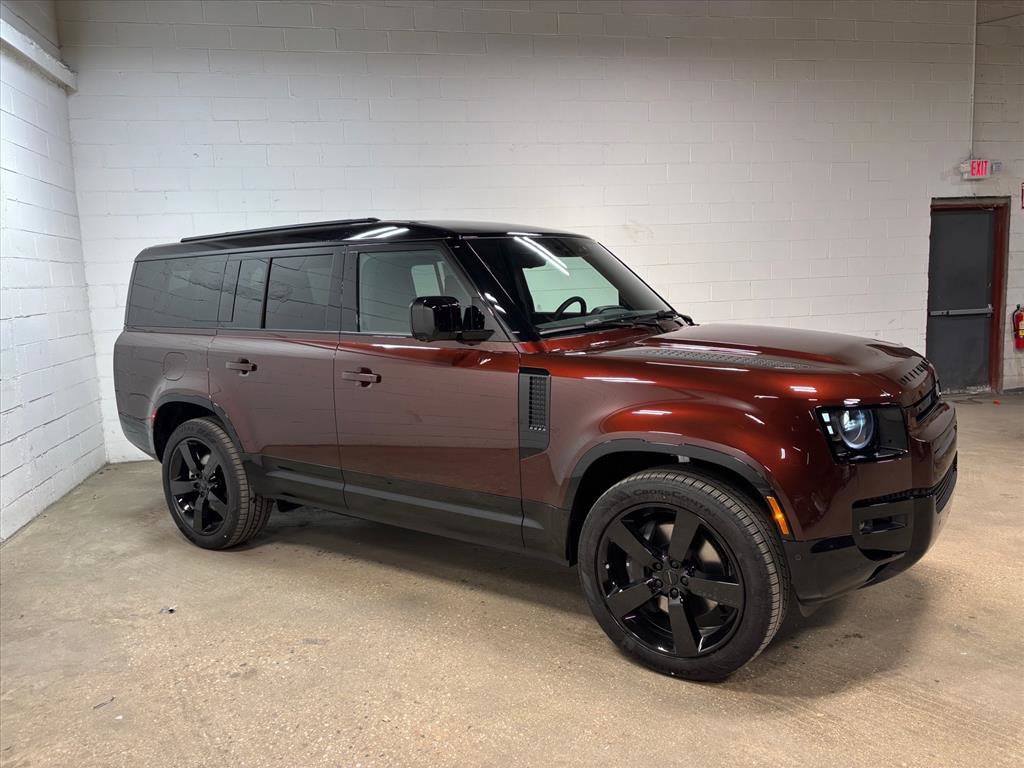 New 2026 Land Rover Defender 130 X-Dynamic SE image 5