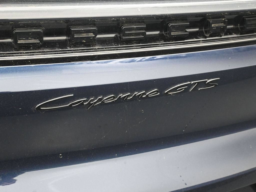Certified 2026 Porsche Cayenne GTS AWD/4WD image 9
