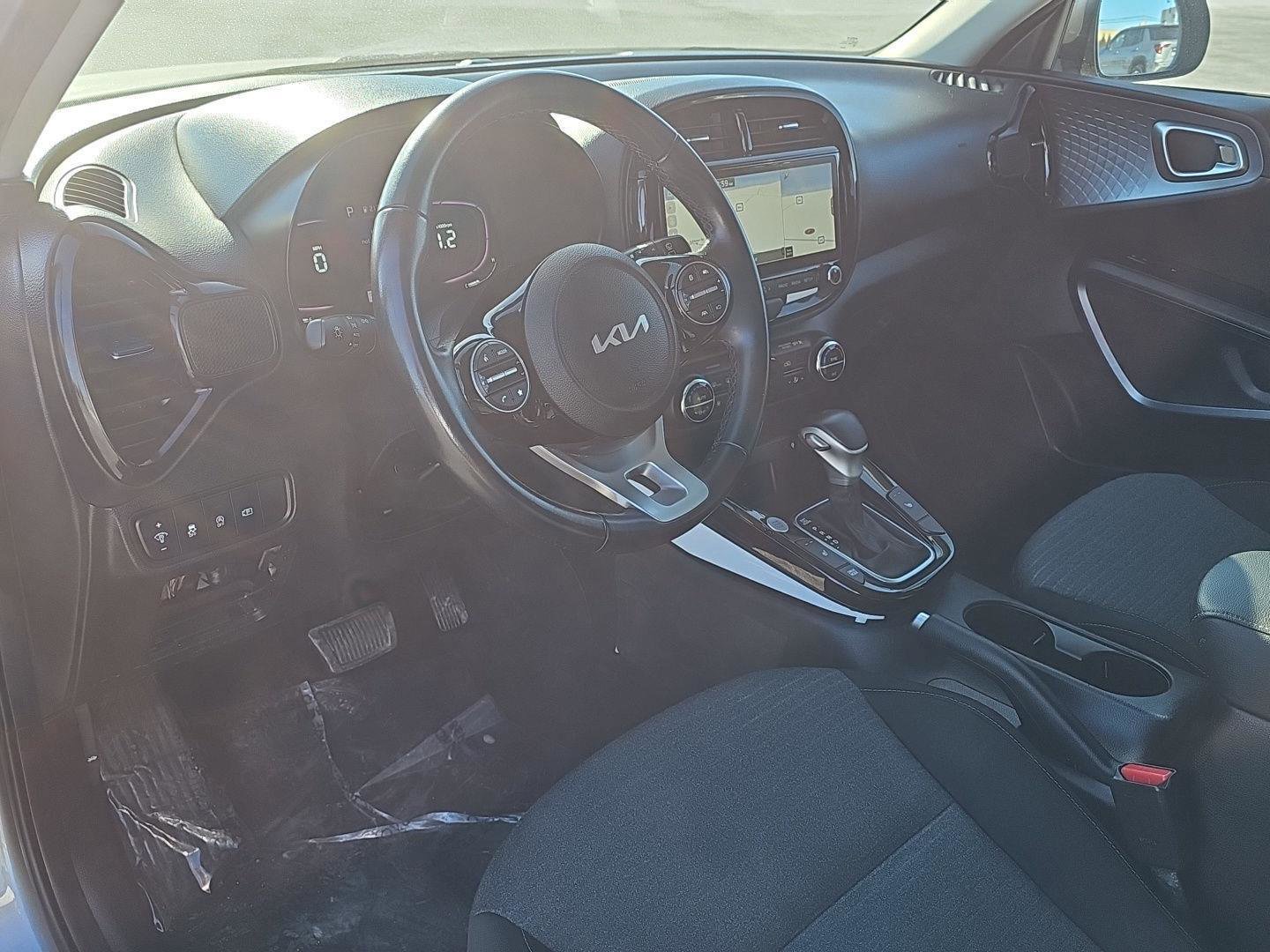 Used 2023 Kia Soul EX image 10