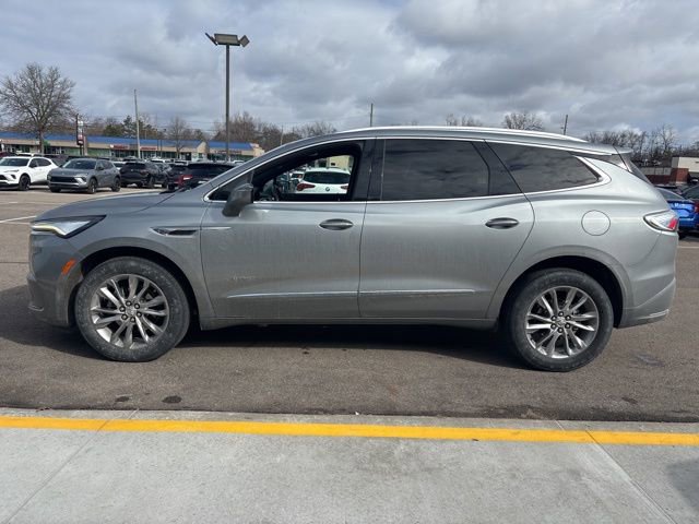 Used 2023 Buick Enclave Avenir w/ Avenir Technology Package image 8