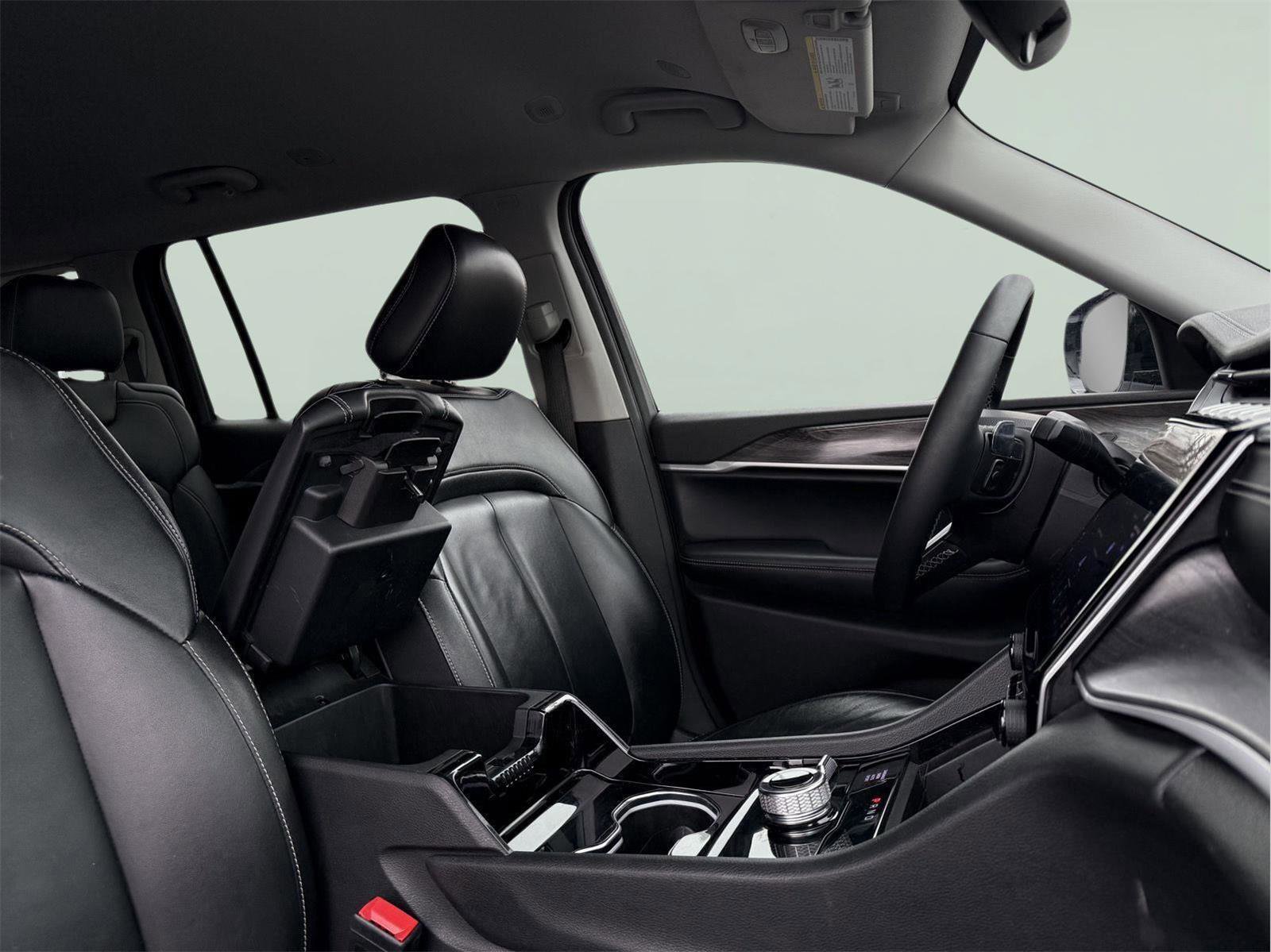 Used 2023 Jeep Grand Cherokee L Limited w/ Trailer Tow Group (B) image 25