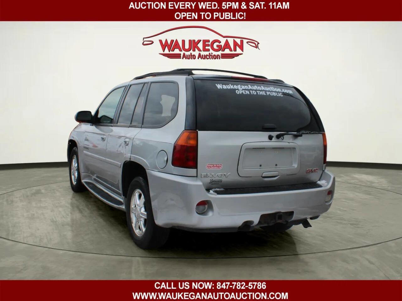 Used 2005 GMC Envoy Denali image 5