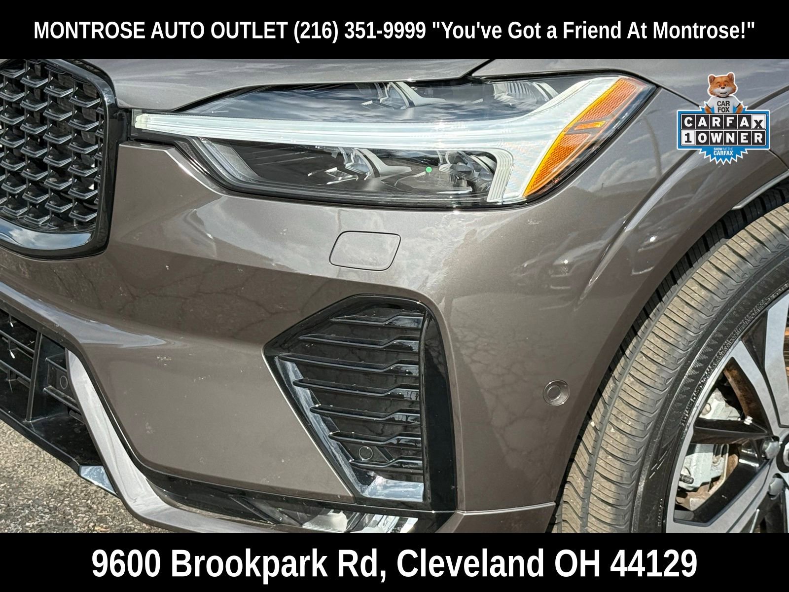 Used 2023 Volvo XC60 B5 Ultimate w/ Climate Package image 9