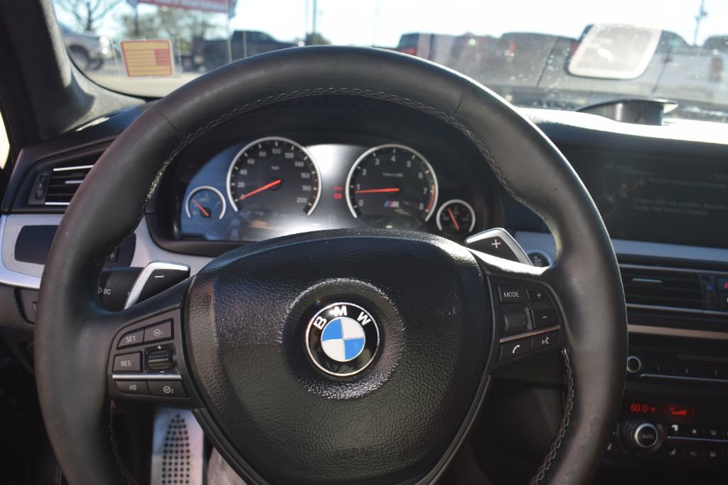 Used 2013 BMW M5 image 17