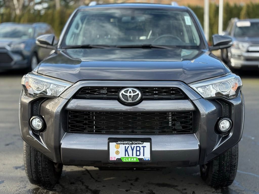 Used 2017 Toyota 4Runner SR5 Premium image 8