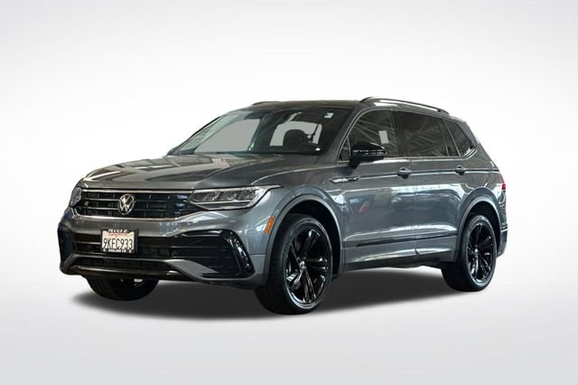 Certified 2024 Volkswagen Tiguan SE R-Line AWD/4WD image 10