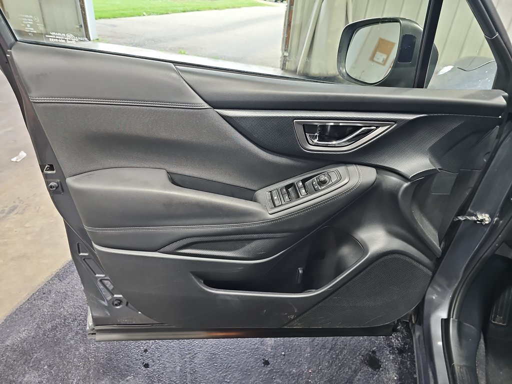Used 2022 Subaru Forester Premium AWD/4WD image 27